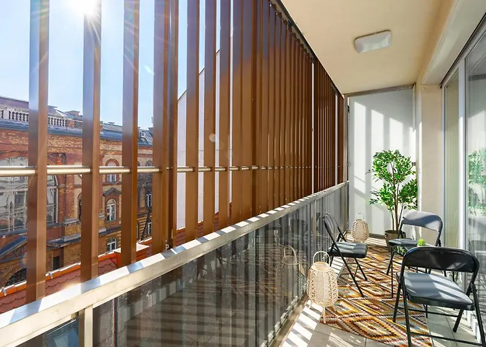 Sunny Designer Close To New York Cafe شقة بودابست
