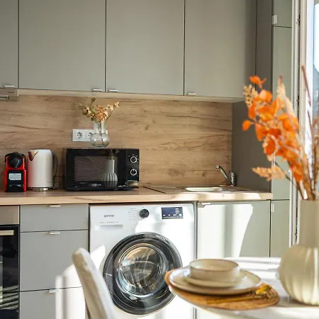 Apartment Sunny Designer Close To New York Cafe *