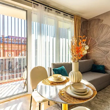 Sunny Designer Close To New York Cafe Lägenhet *