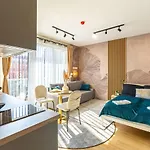 アパート Sunny Designer Close To New York Cafe *